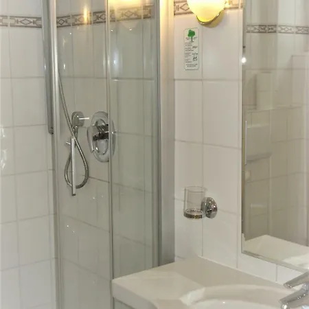 Hermer Guest house 3*